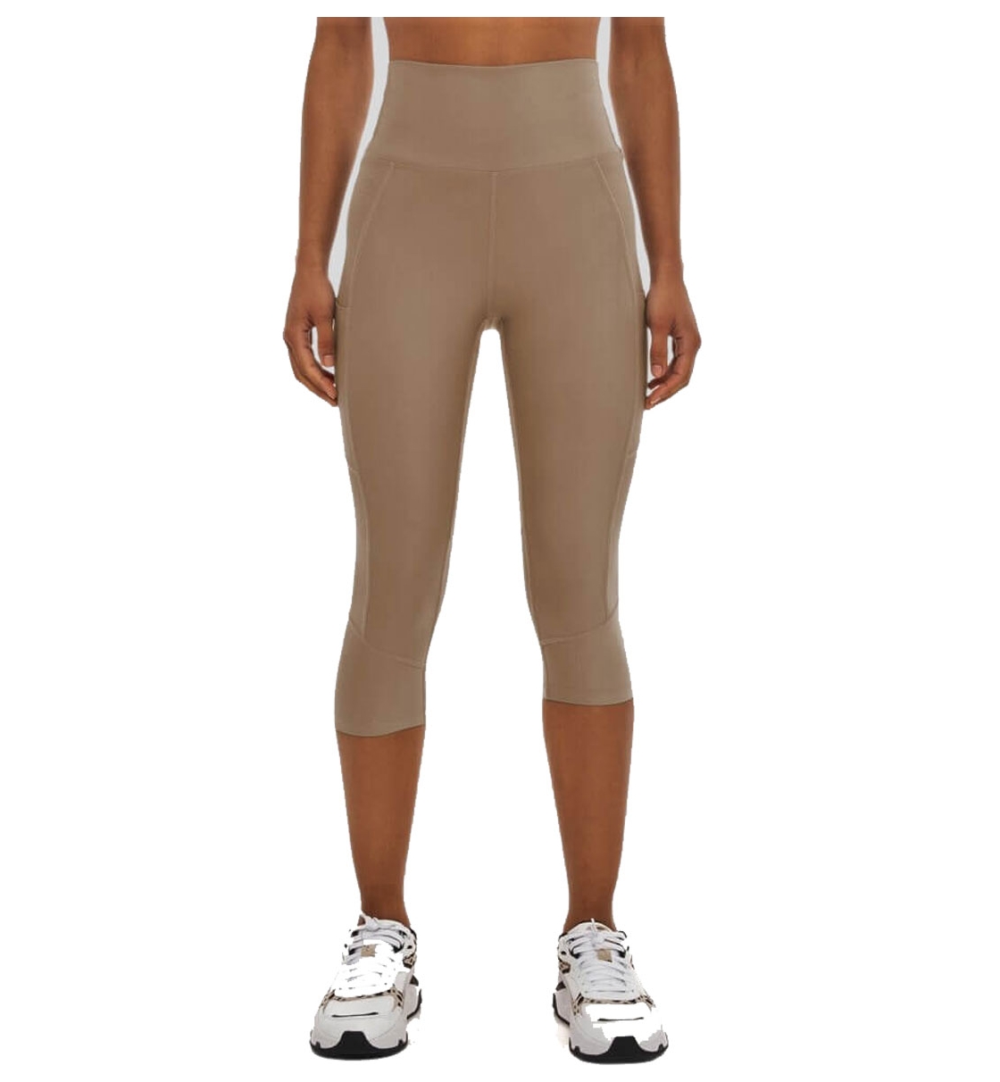 Be:Nation Ss22 Essentials Capri Leggings_Pockets 01112302